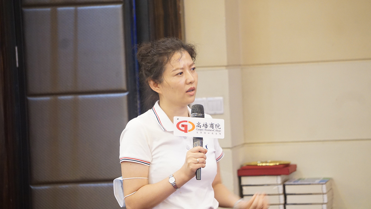 跨境電商人才荒？高培商院「國(guó)際化團(tuán)隊(duì)內(nèi)訓(xùn)方案」成破局關(guān)鍵